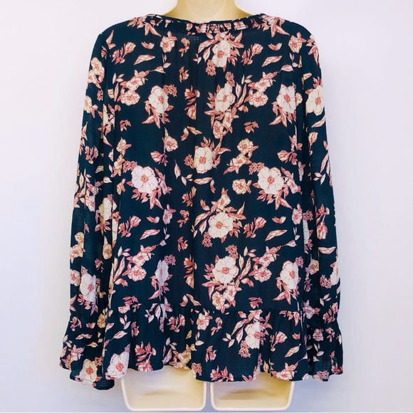 Jessica Simpson Navy Floral Popover Top - Picture 2 of 16
